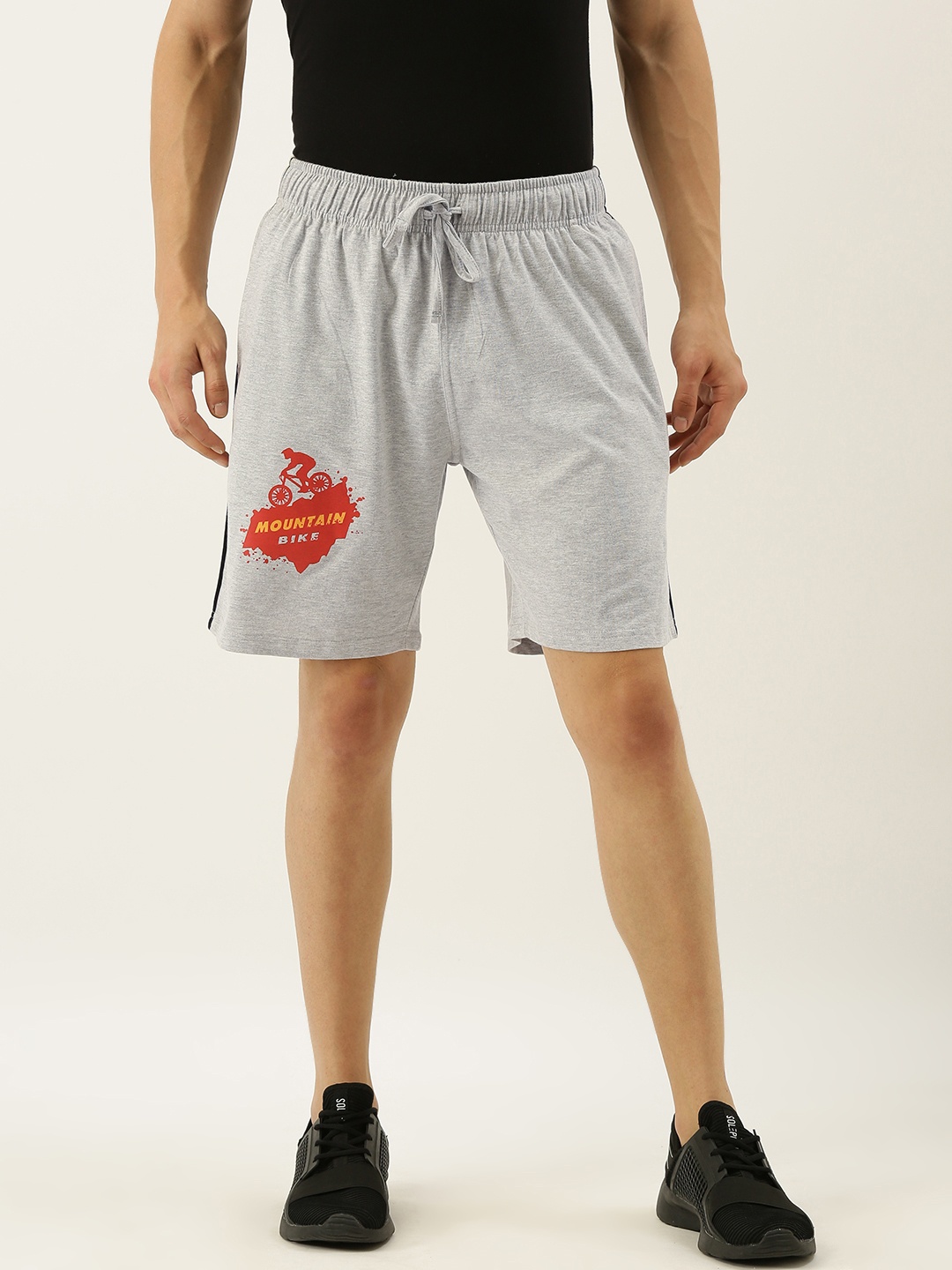 

Urban Dog Men Grey Printed Regular Fit Regular Shorts