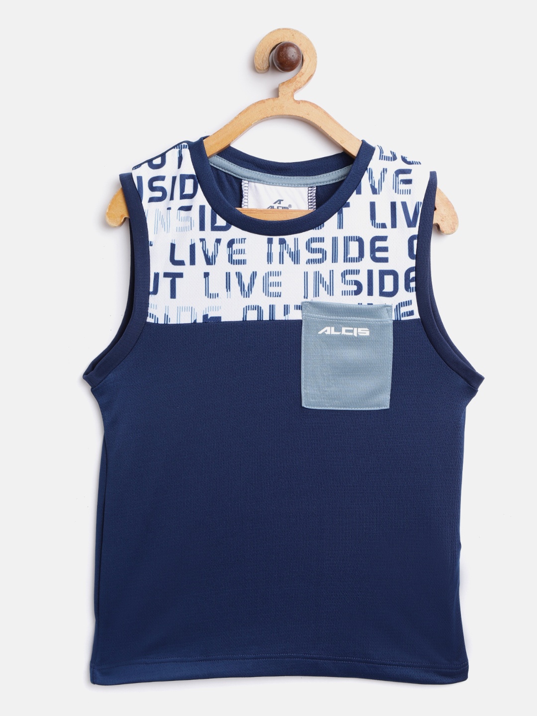 

Alcis Boys Navy Blue & White Typography Printed Outdoor T-shirt