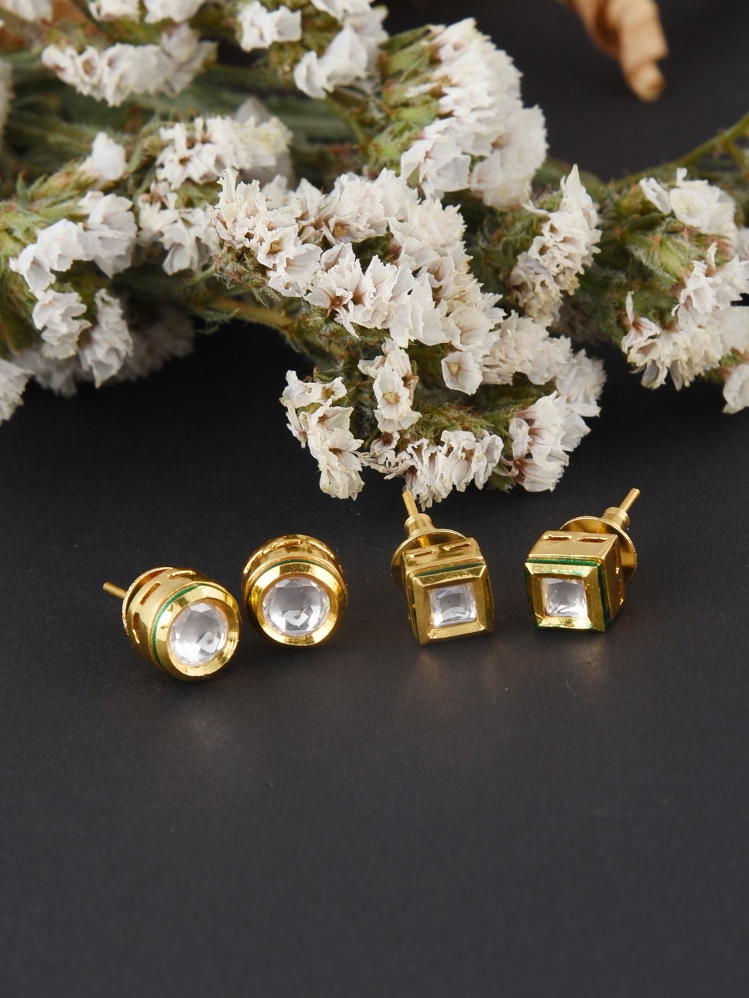 

FIROZA Set of 2 Gold-Toned Kundan-Studded Vilandi Geometric Studs