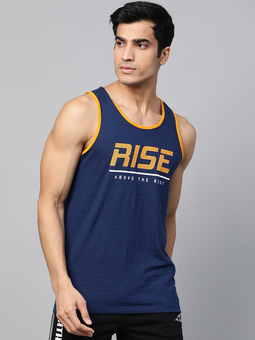 

Alcis Men Navy Blue & Mustard Yellow Slim Fit Printed Round Neck Running T-shirt
