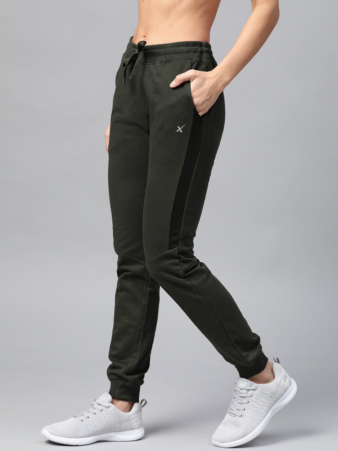 

HRX by Hrithik Roshan Women Charcoal Black Solid Slim Fit Active Jogger