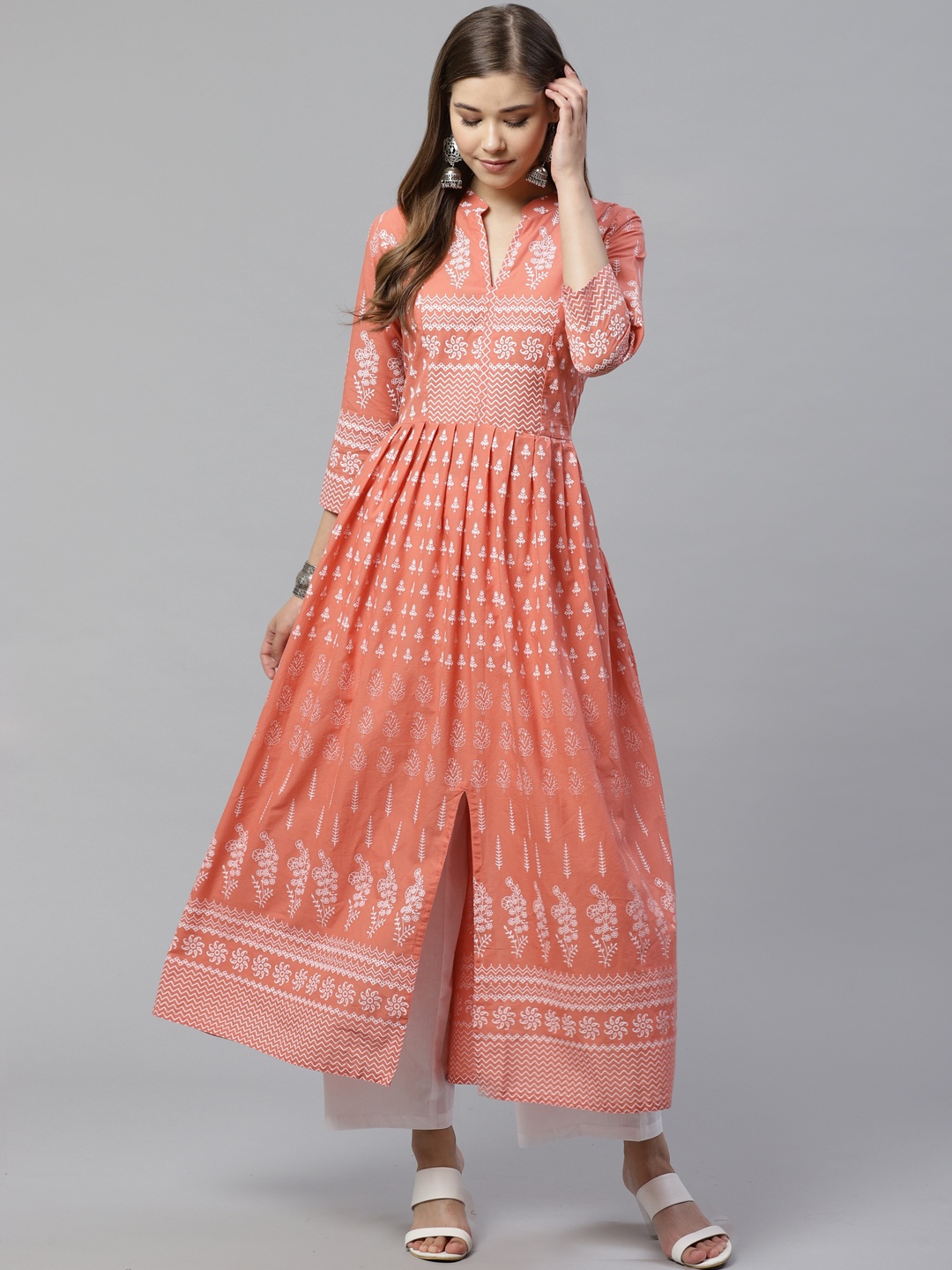 

Divena Women Peach-Coloured & White Printed A-Line Kurta