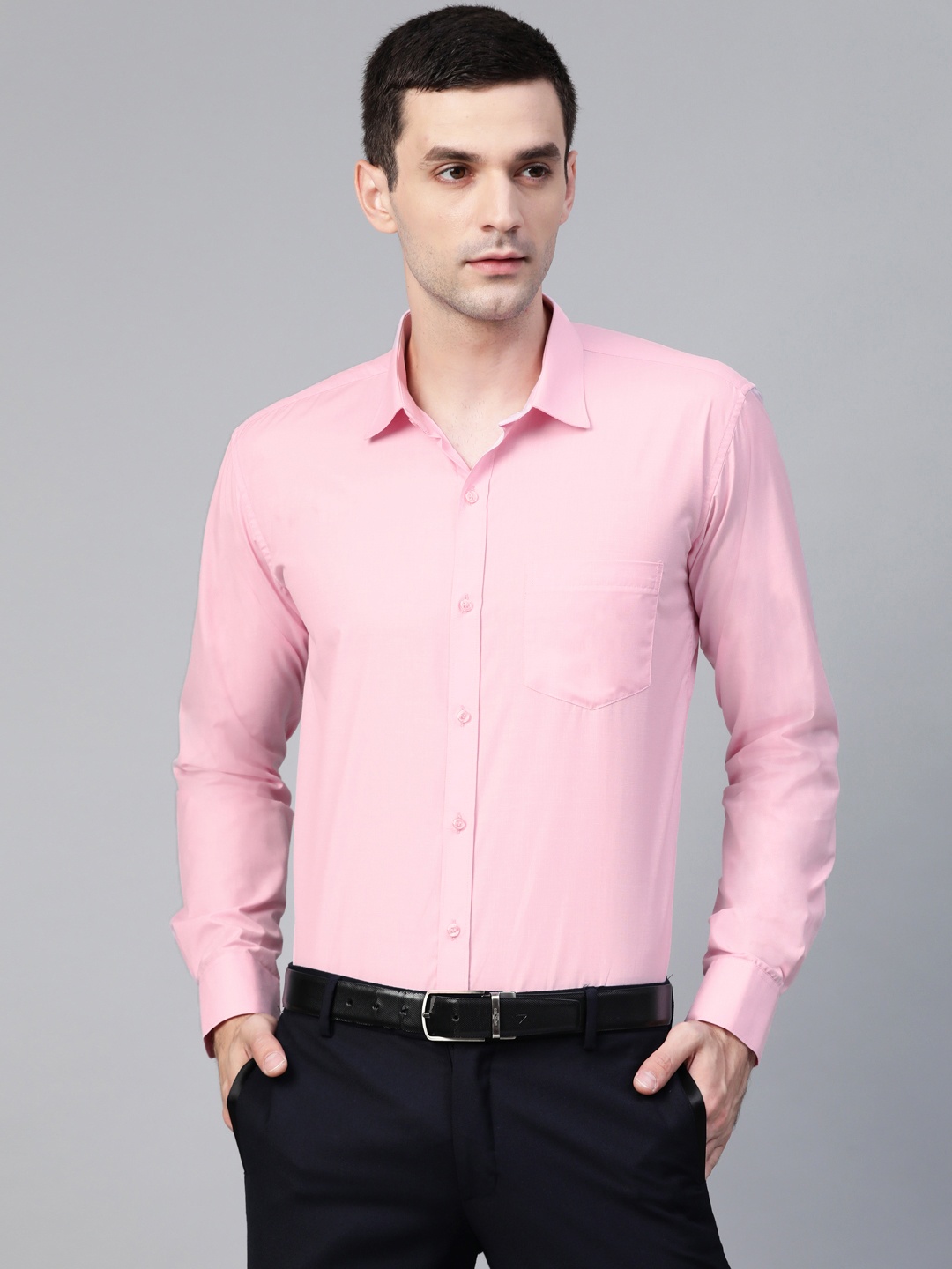 

MANQ Men Pink Semi-Slim Fit Solid Formal Shirt
