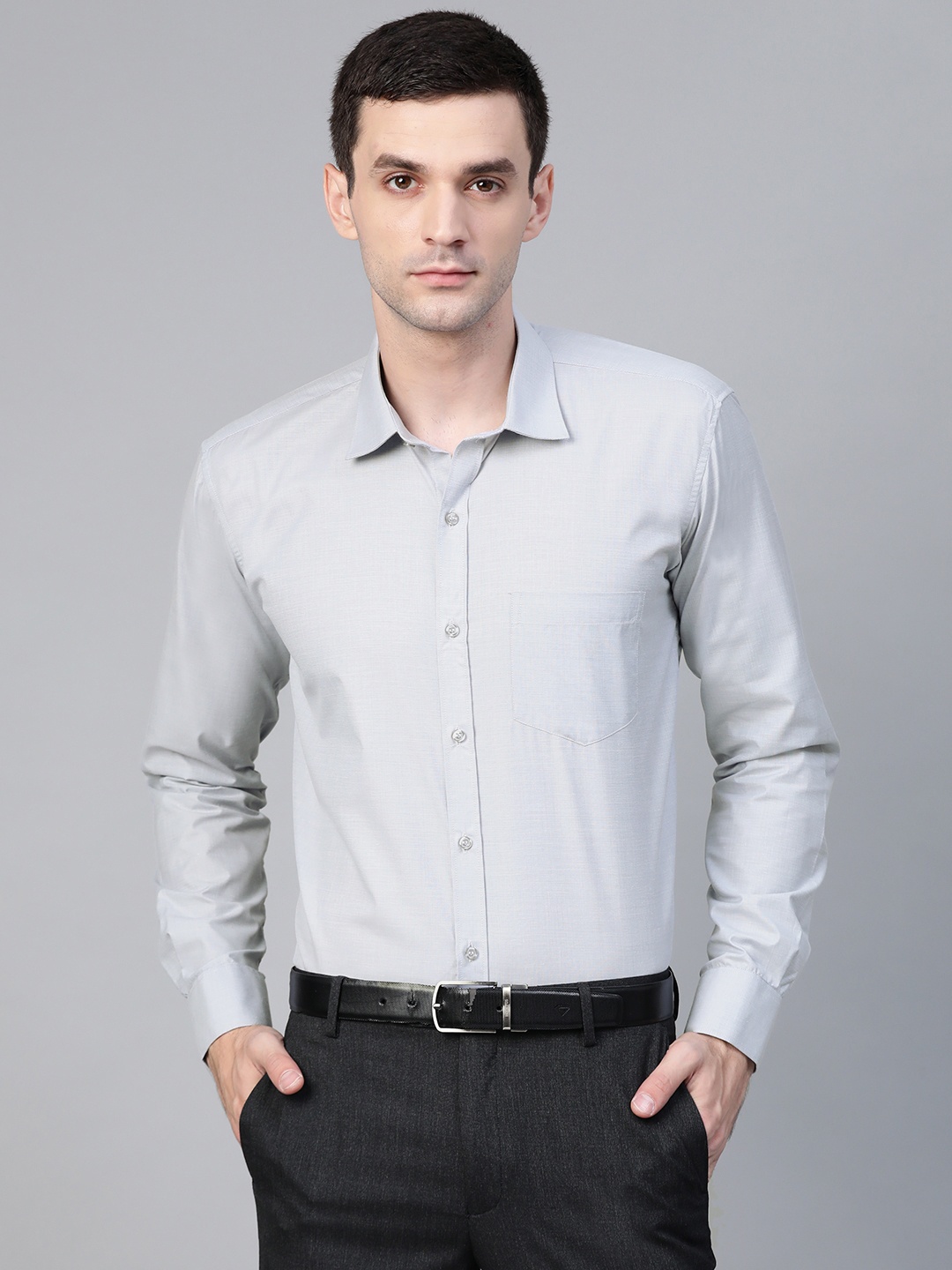 

MANQ Men Grey Semi Slim Fit Solid Formal Shirt