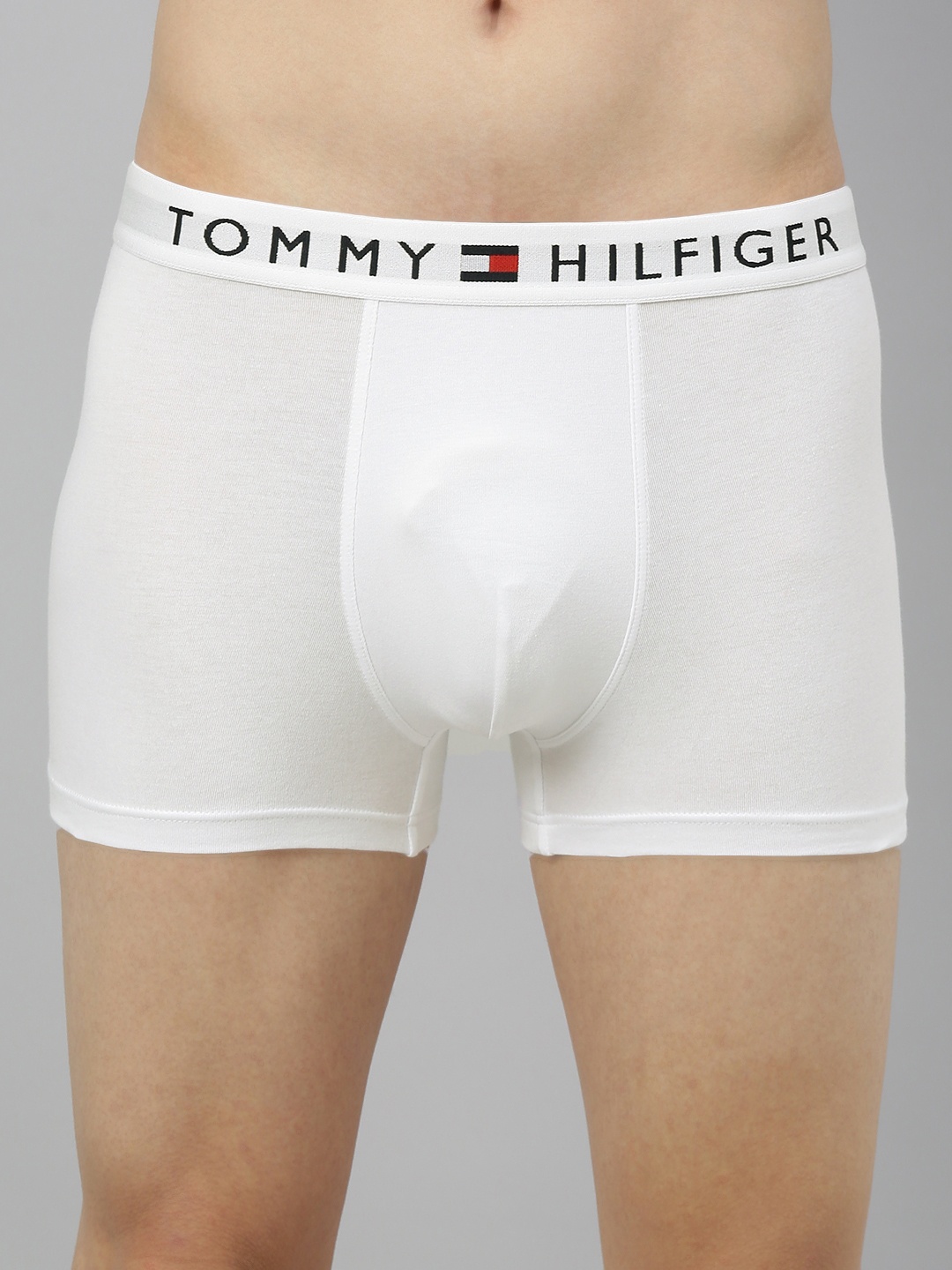 

Tommy Hilfiger Men White Solid Trunks A9AB4191