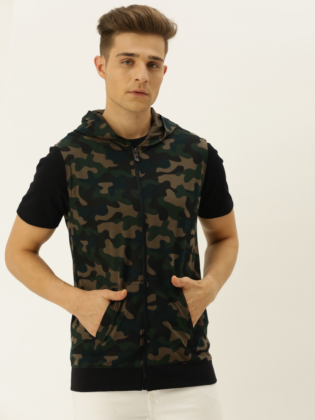 

VEIRDO Men Olive Green & Black Camouflage Printed Hooded Sweatshirt