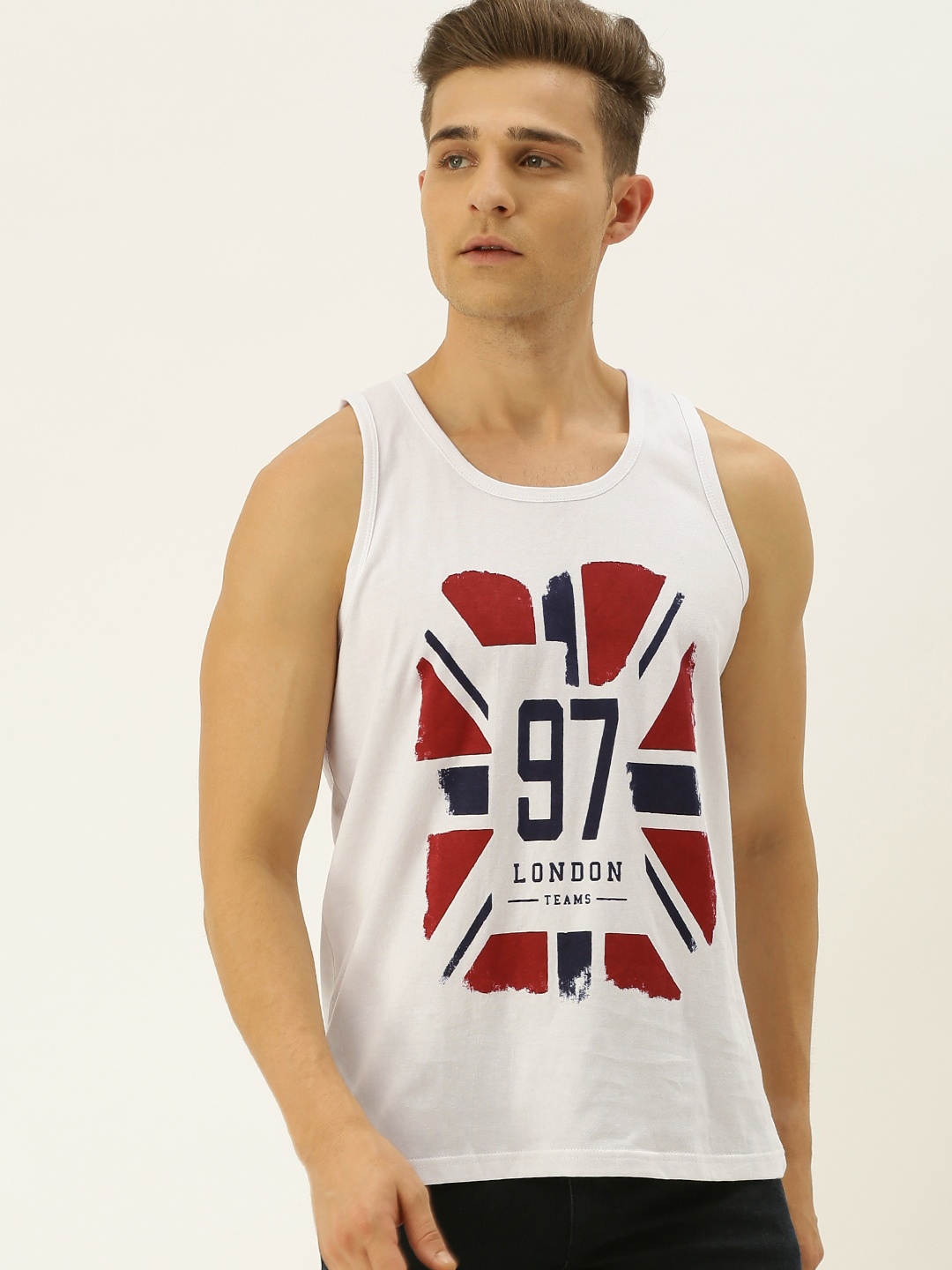 

VEIRDO Men White Printed Round Neck T-shirt