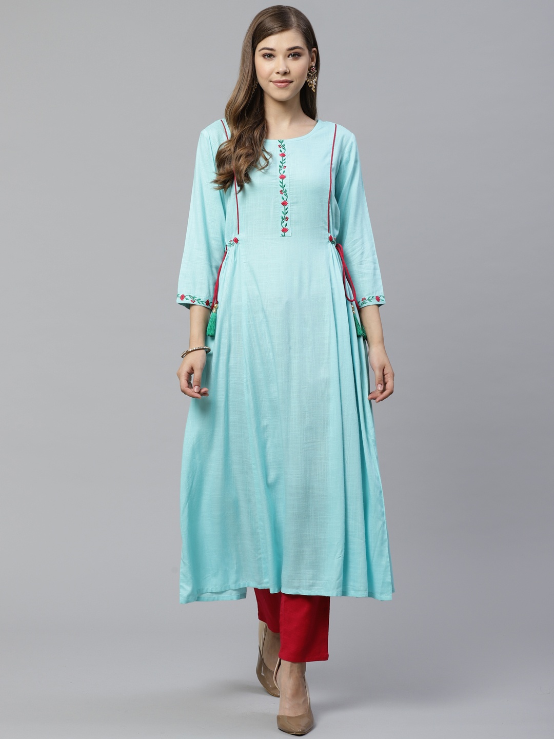 

YASH GALLERY Women Blue & Pink Solid Kurta with Trousers