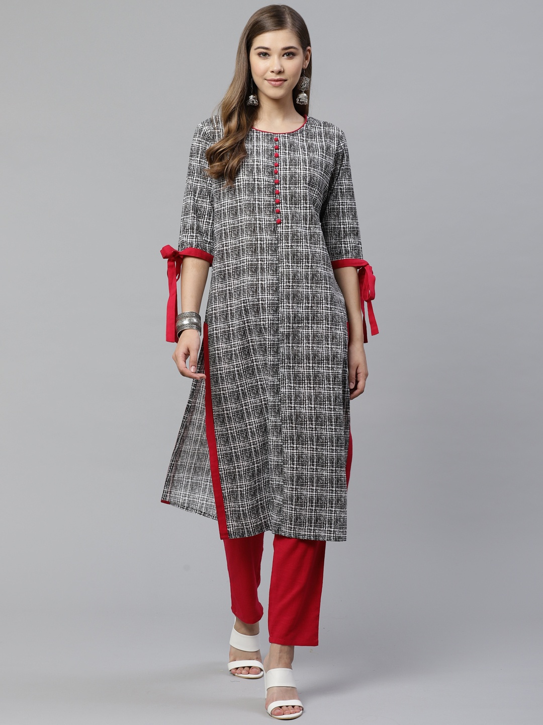 

YASH GALLERY Women Black & Pink Printed Kurta with Trousers