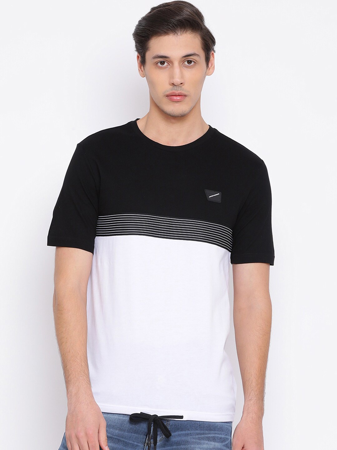

Antony Morato Men Black White Colourblocked Round Neck Pure Cotton T-shirt