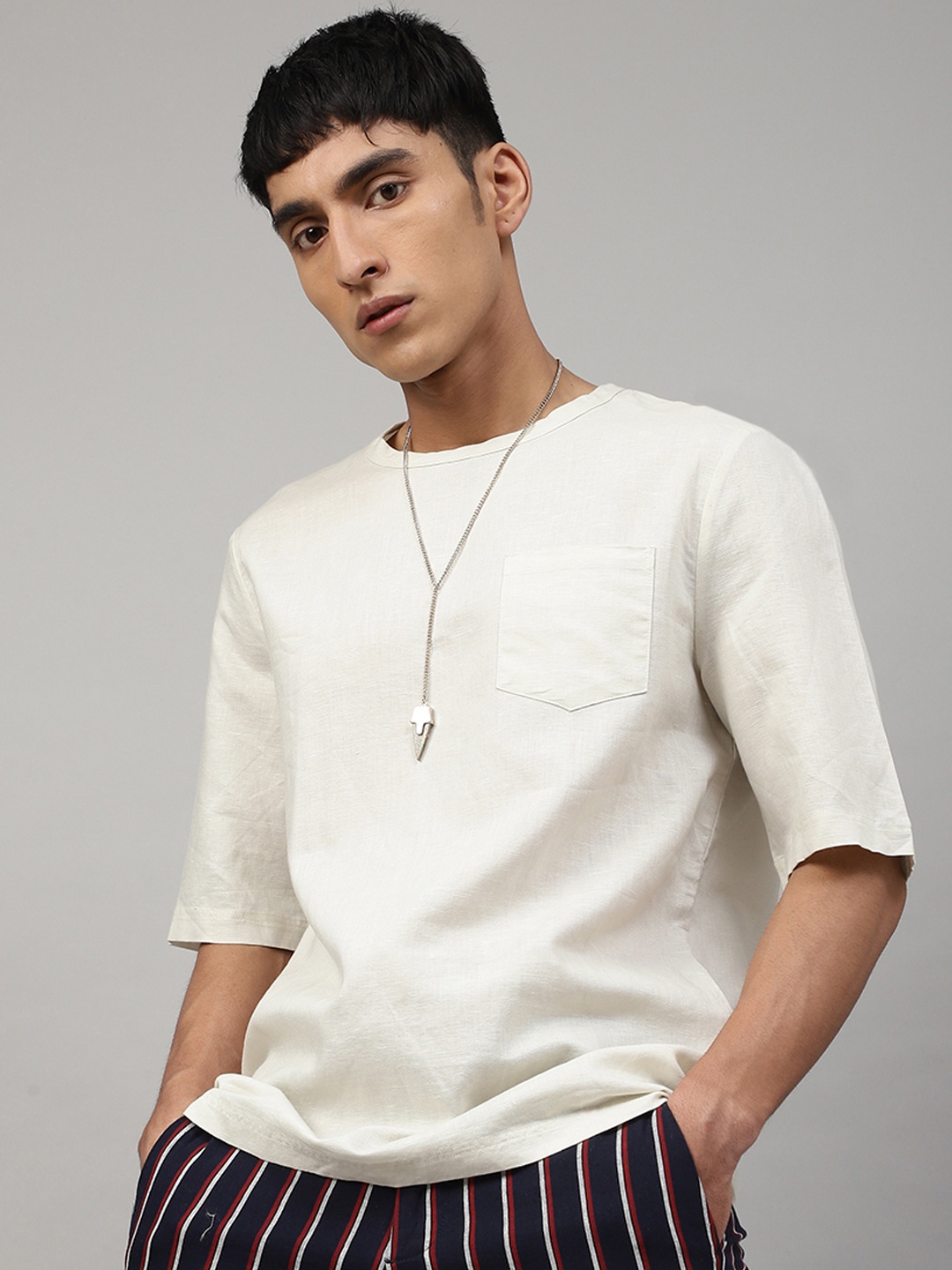 

Antony Morato Men White Solid Round Neck T-shirt