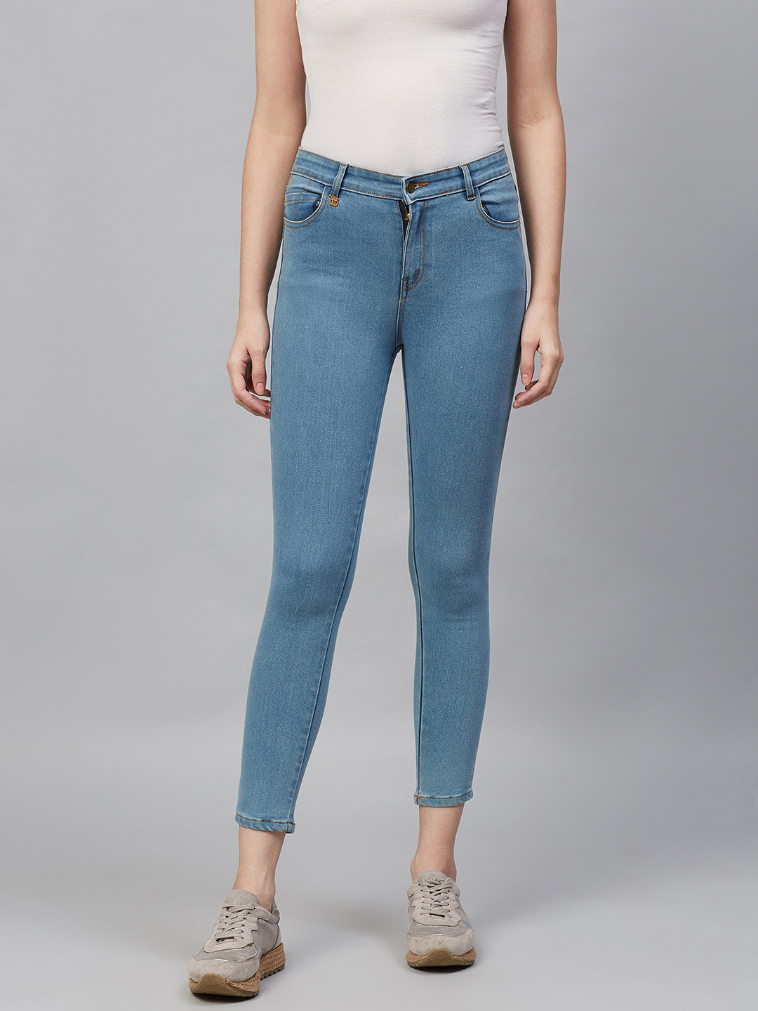 

Hubberholme Women Blue Slim Fit High-Rise Clean Look Cropped Stretchable Jeans