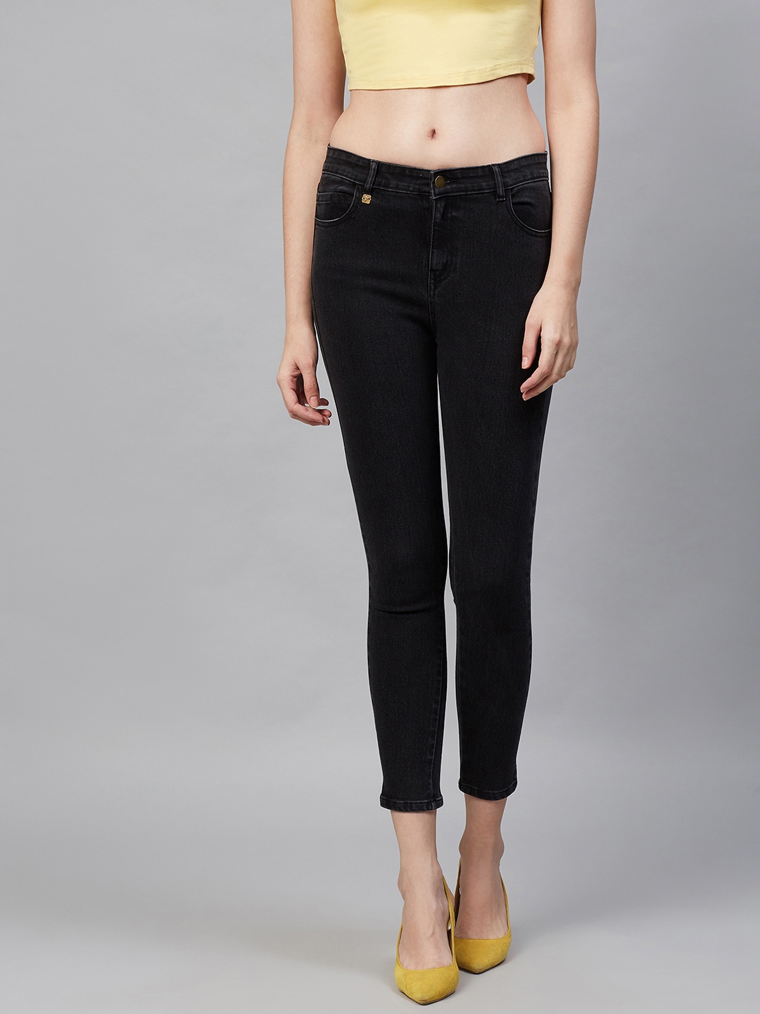 

Hubberholme Women Black Slim Fit High-Rise Clean Look Cropped Stretchable Jeans