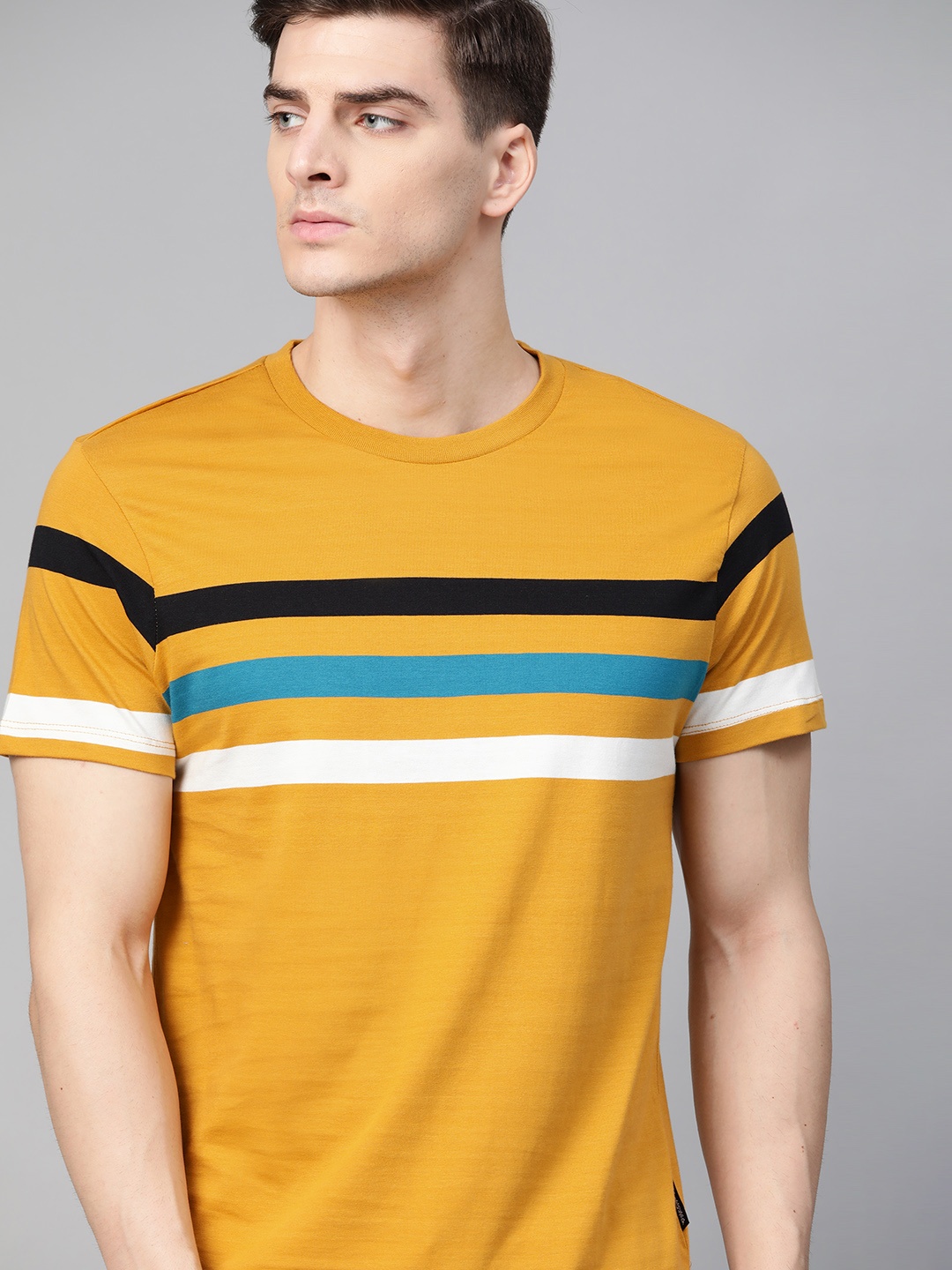 

Roadster Men Mustard Yellow Striped Round Neck T-shirt