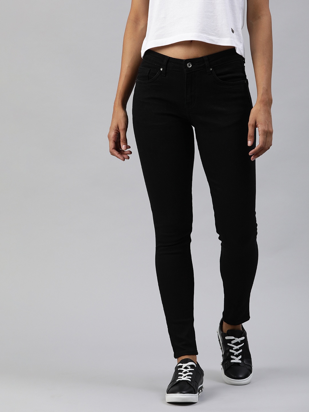 

Roadster Women Black Skinny Fit Mid-Rise Clean Look Stretchable Jeans