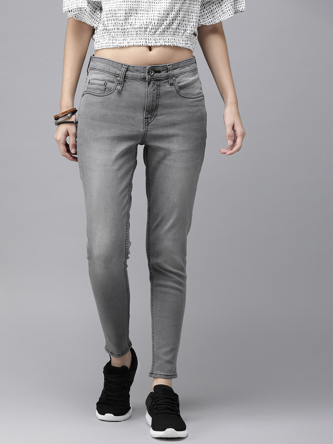 

Roadster Women Grey Skinny Fit Mid-Rise Mildly Distressed Stretchable Jeans