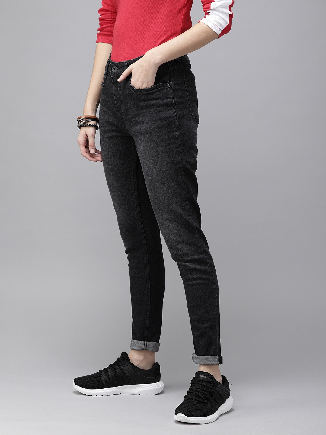 

Roadster Women Black Skinny Fit Mid-Rise Clean Look Stretchable Jeans