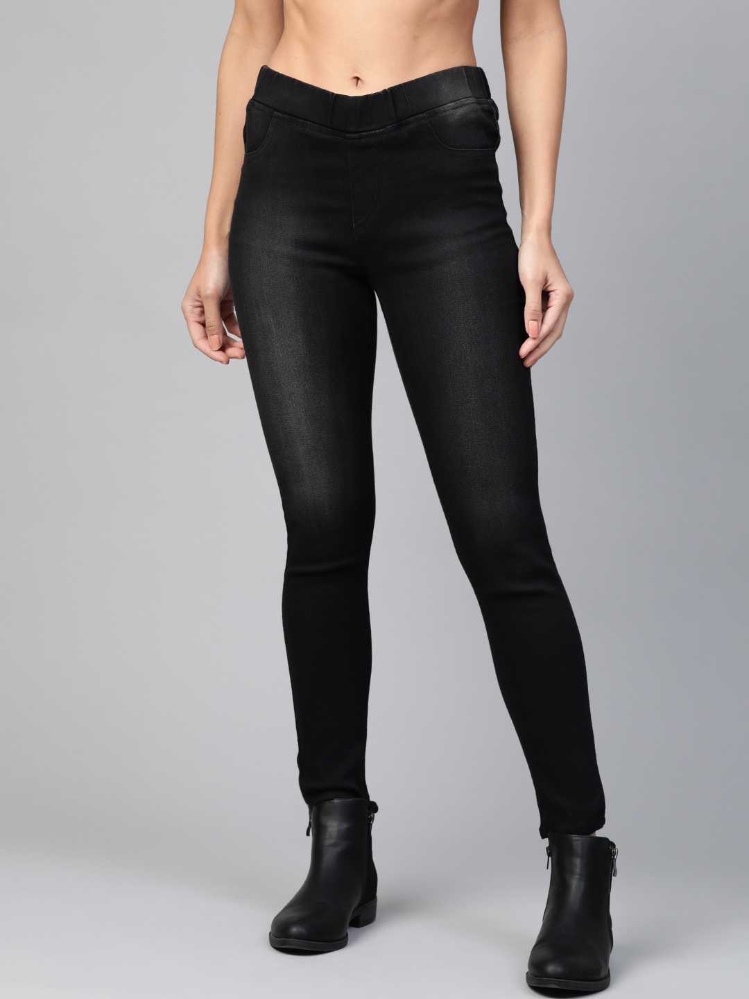 

Roadster Women Black Regular Fit Washed Mid-Rise Denim Jeggings