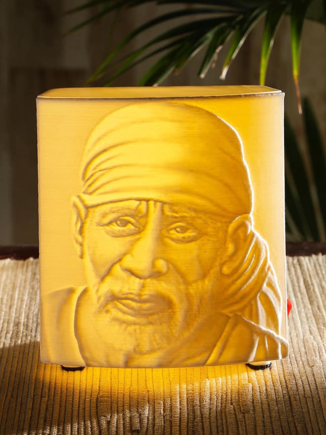 

green girgit White Sai Baba Handcrafted Table Top Lamp