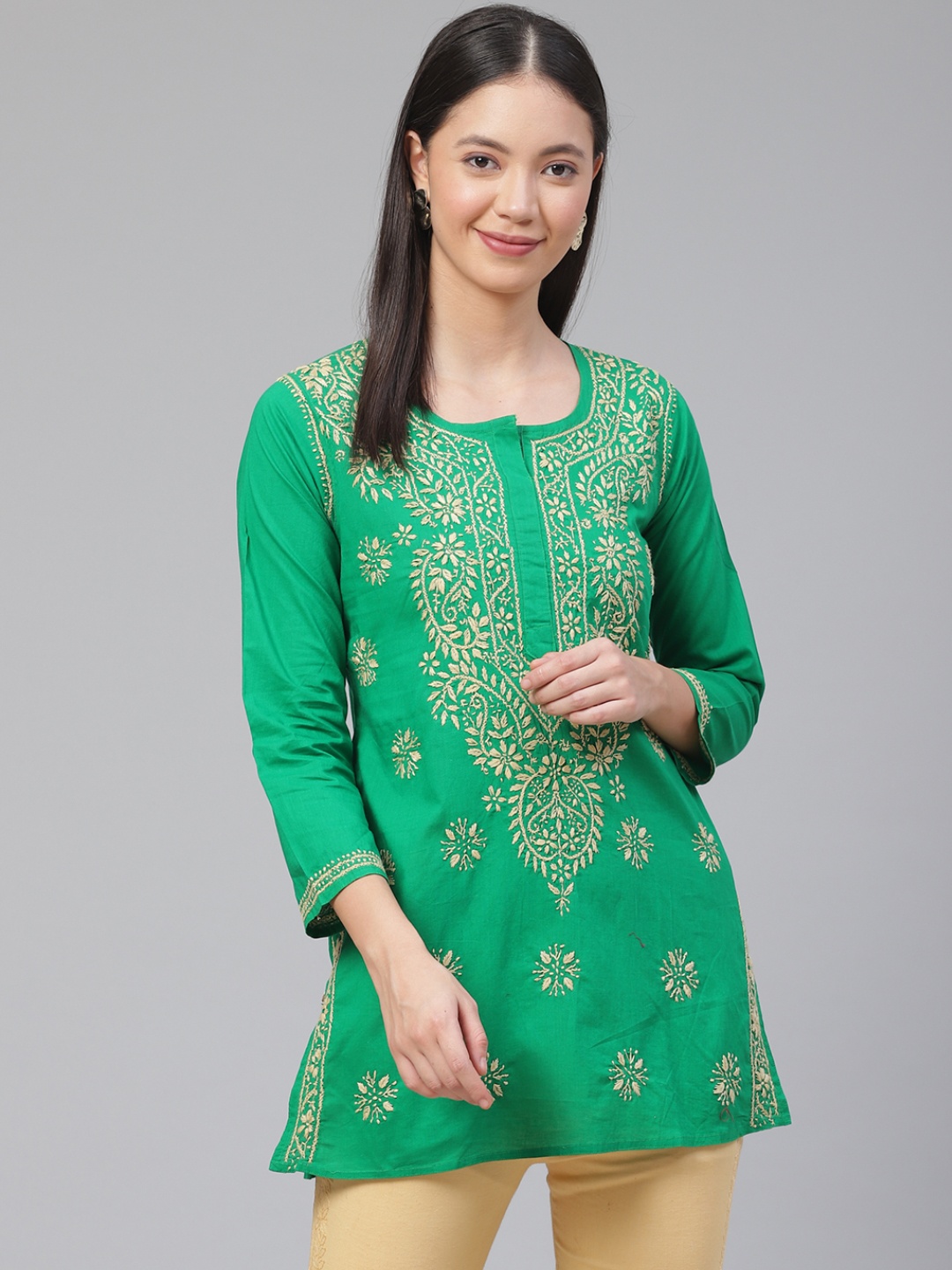 

ADA Women Green & Beige Chikankari Embroidered Pure Cotton Straight Sustainable Handloom Kurti