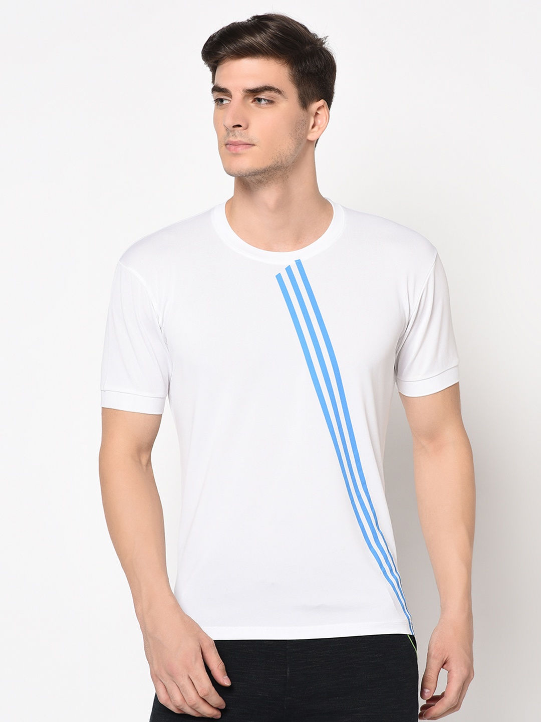 

ARMISTO Men White & Blue Striped Round Neck Dri-FIT T-shirt