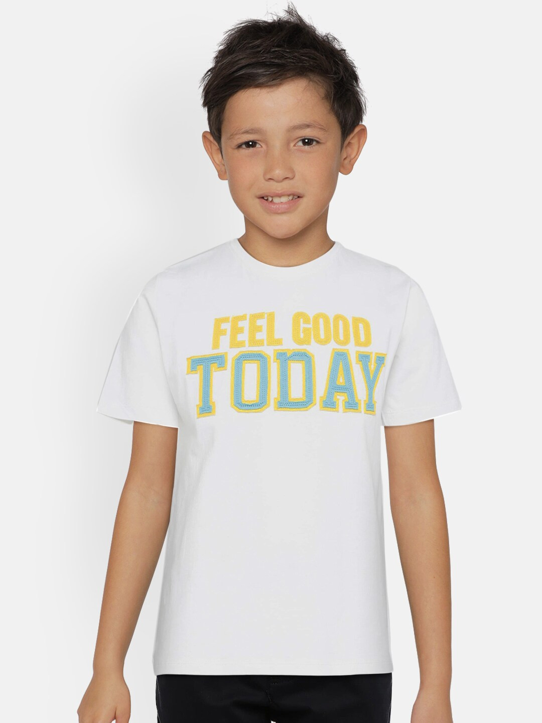 

METRO KIDS COMPANY Boys White Organic Cotton Self Design Round Neck T-shirt