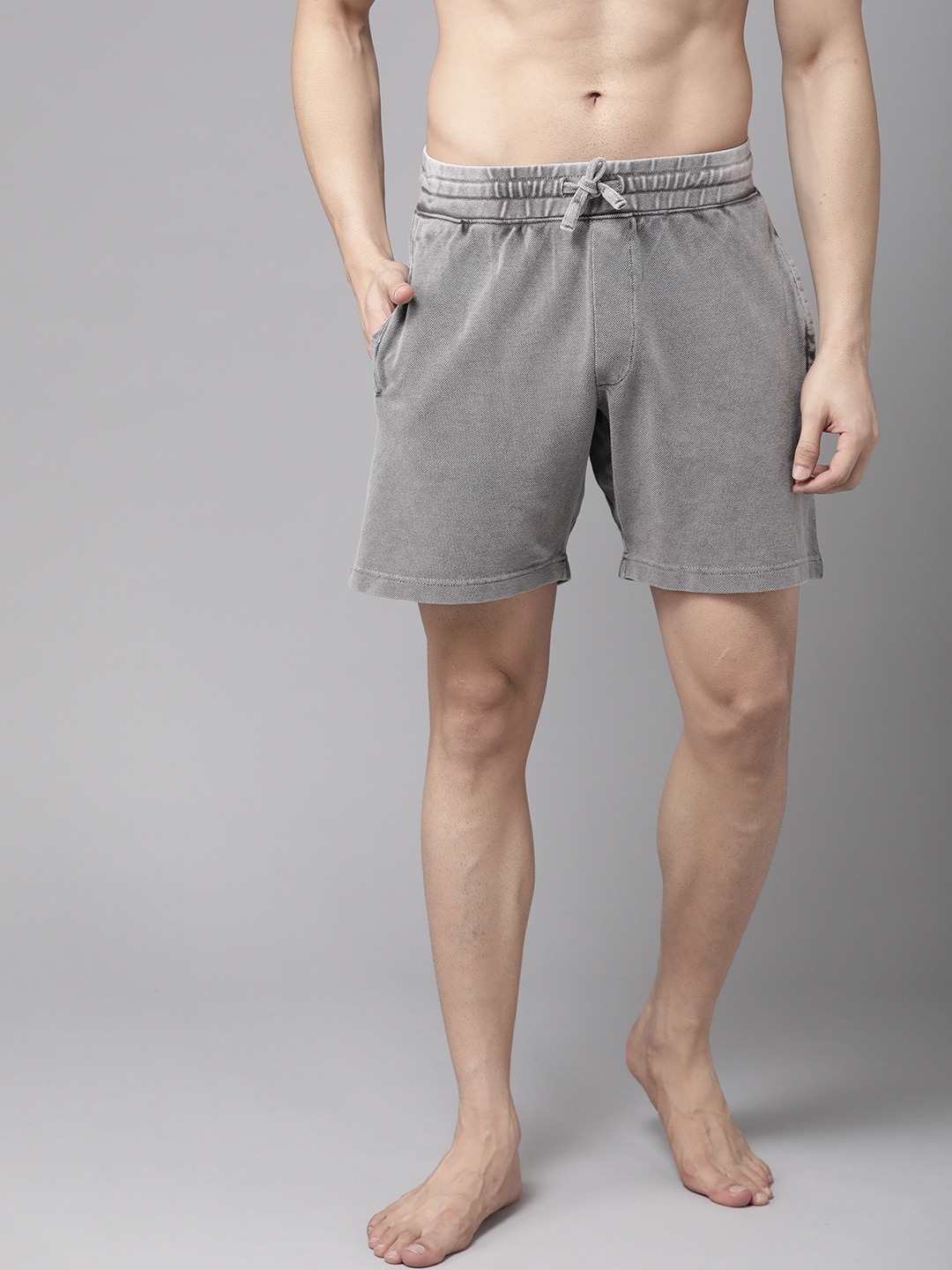 

Roadster Men Grey Solid Lounge Shorts