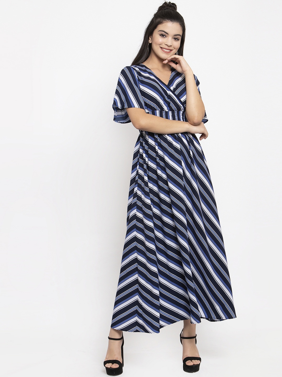 

KASSUALLY Women Blue & White Printed Maxi Dress