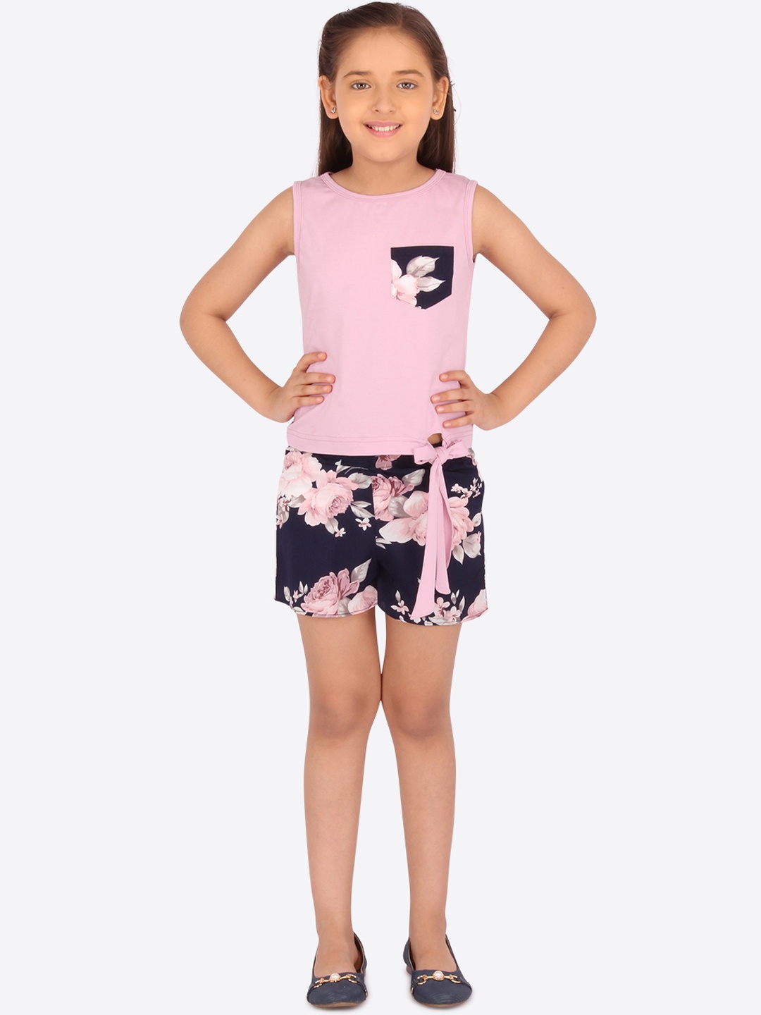 

CUTECUMBER Girls Pink & Navy Blue Solid T-shirt with Shorts