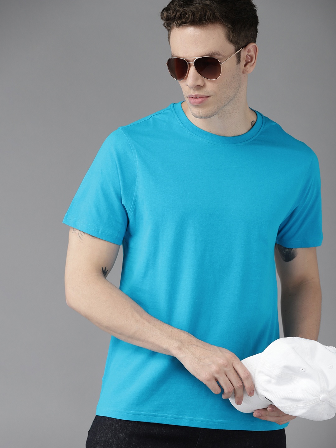 

Roadster Men Blue Pure Cotton T-shirt