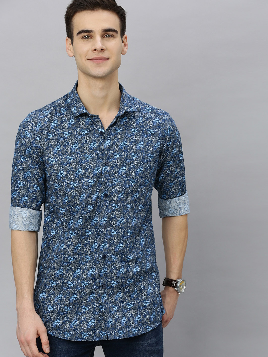 

Mast & Harbour Men Blue & Grey Regular Fit Printed Casual Shirt
