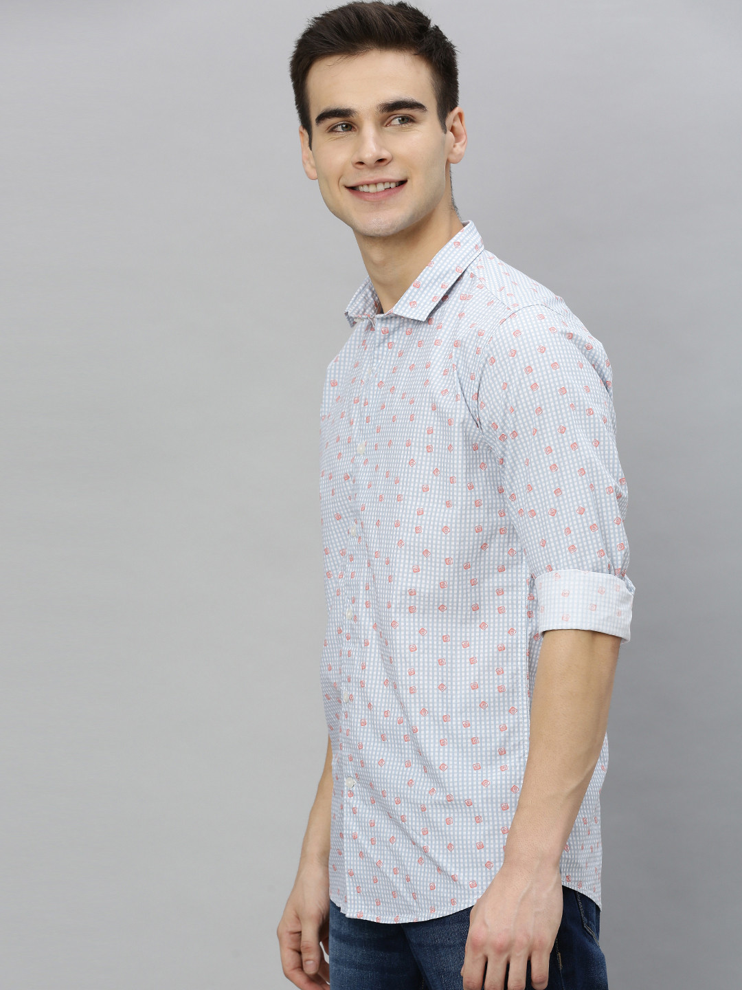

Mast & Harbour Men Blue & Red Regular Fit Checked Casual Shirt with Printed Detail