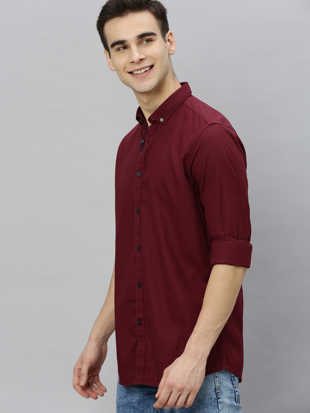 

Mast & Harbour Men Maroon Regular Fit Solid Casual Shirt
