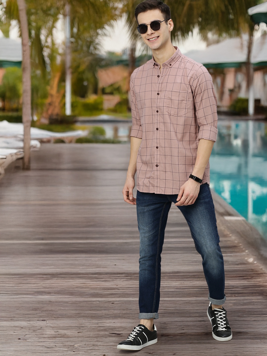 

Mast & Harbour Men Mauve & Black Checked Pure Cotton Casual Shirt