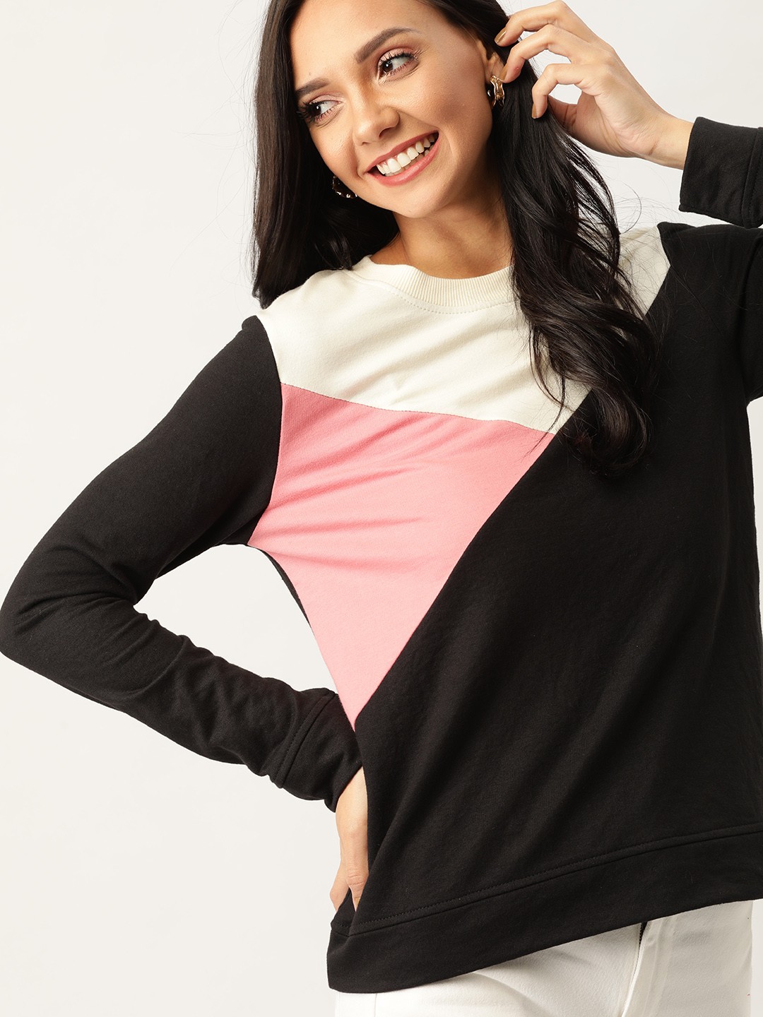 

DressBerry Women Black & Off-White Colourblocked Sweatshirt