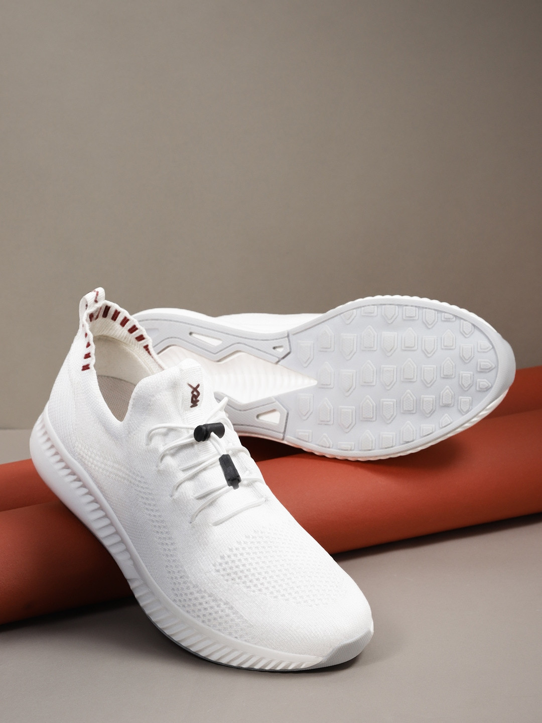 

HRX by Hrithik Roshan Men White Core Sports Shoe