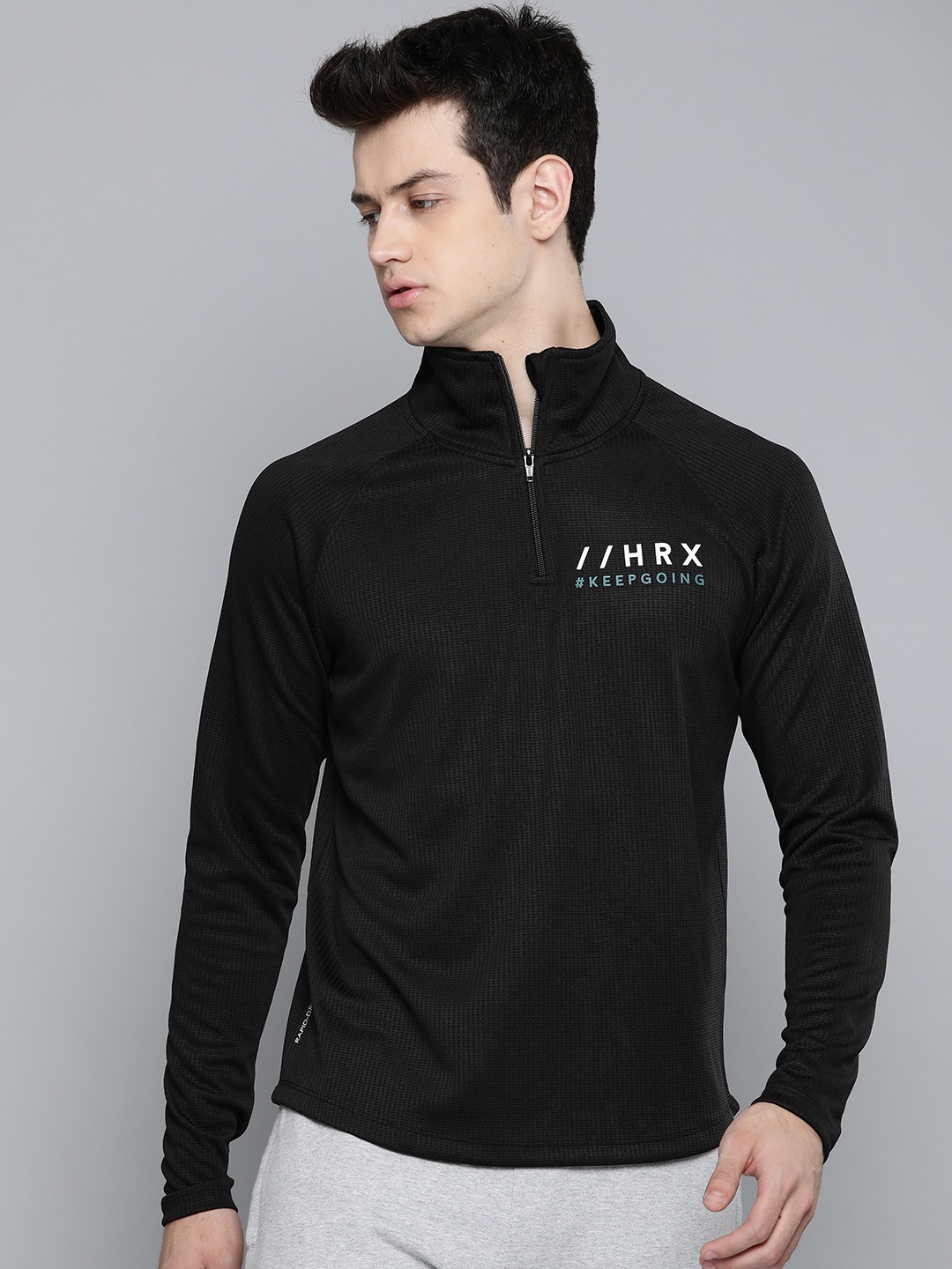

HRX by Hrithik Roshan Men Jet Black Solid Rapid-Dry Antimicrobial Running Sweatshirt