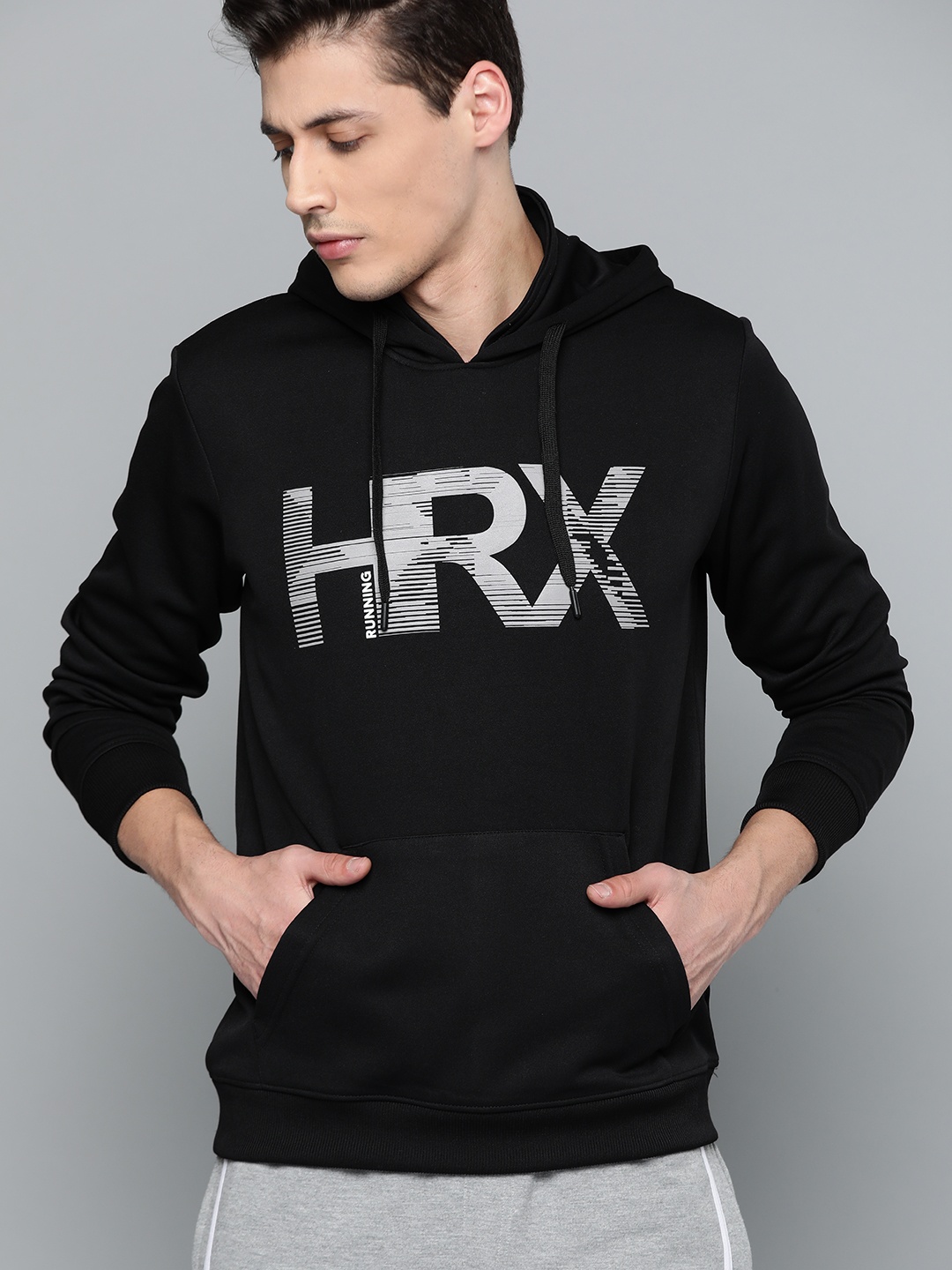 

HRX by Hrithik Roshan Men Black Solid Rapid-Dry Antimicrobial Running Sweatshirt