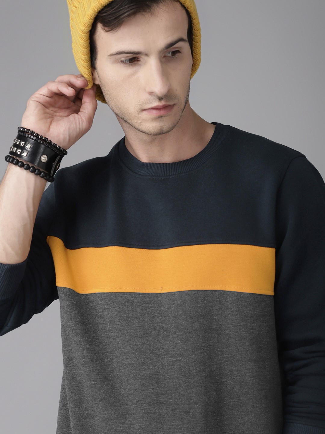 

Roadster Men Navy Blue & Charcoal Grey Colourblocked Sweatshirt
