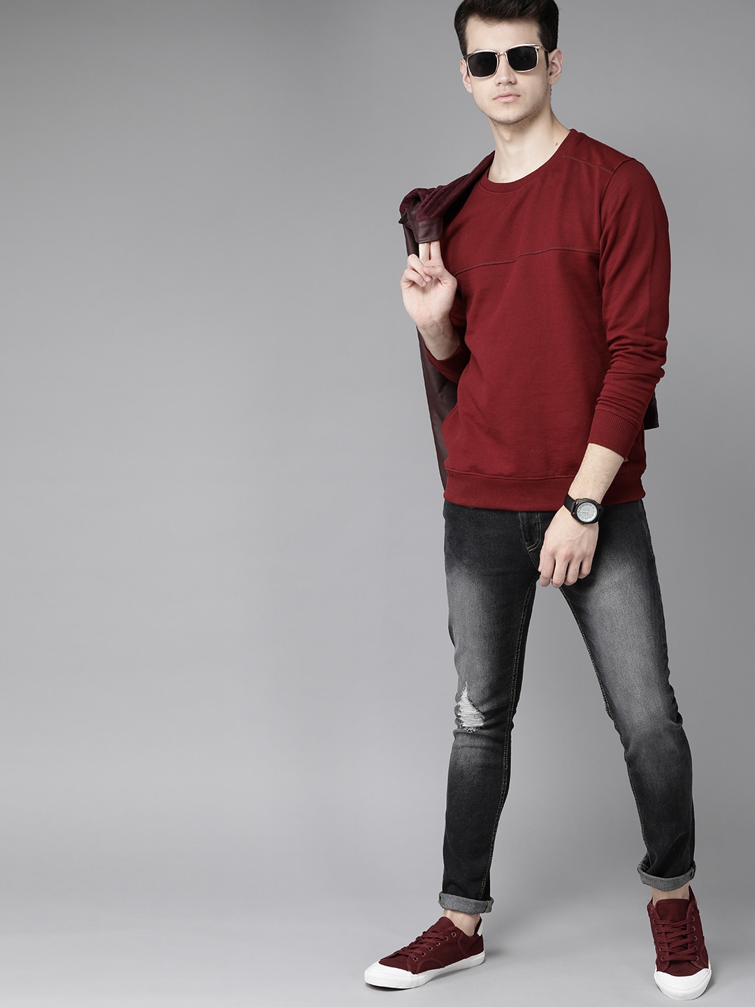 

Roadster Men Maroon Solid Sweatshirt