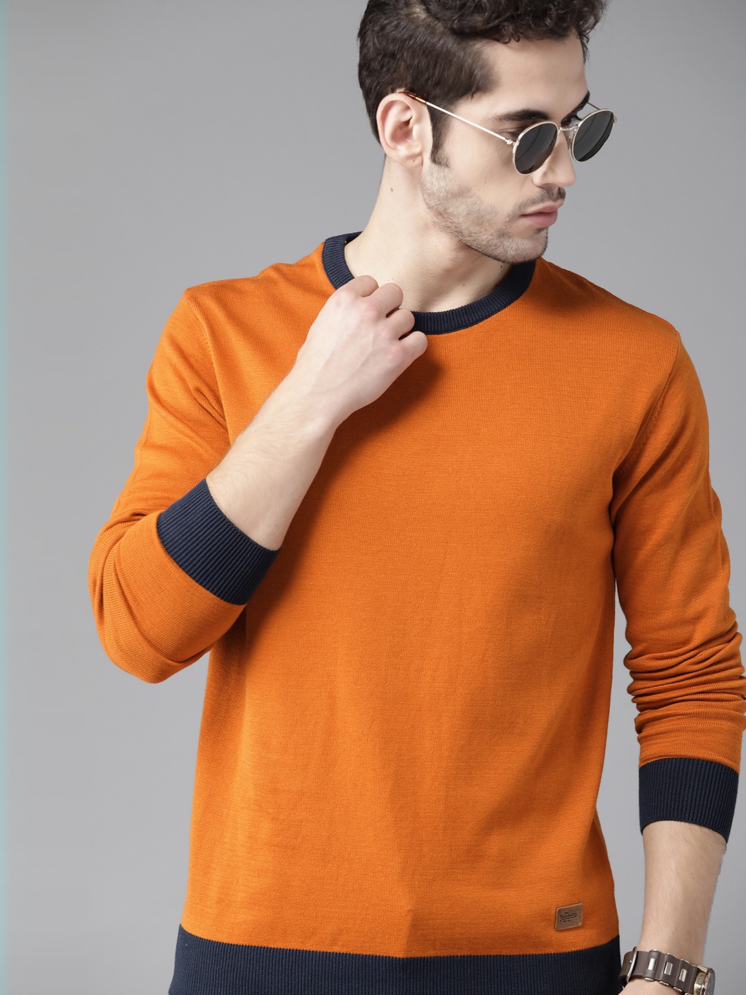 Roadster Men Orange & Navy Blue Solid Pullover Sweater