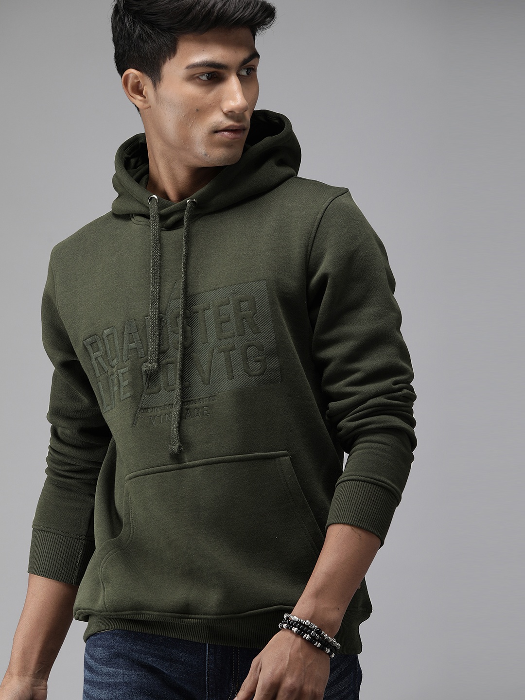 

Roadster Men Olive Green Embroidered Hooded Pullover Sweatshirt