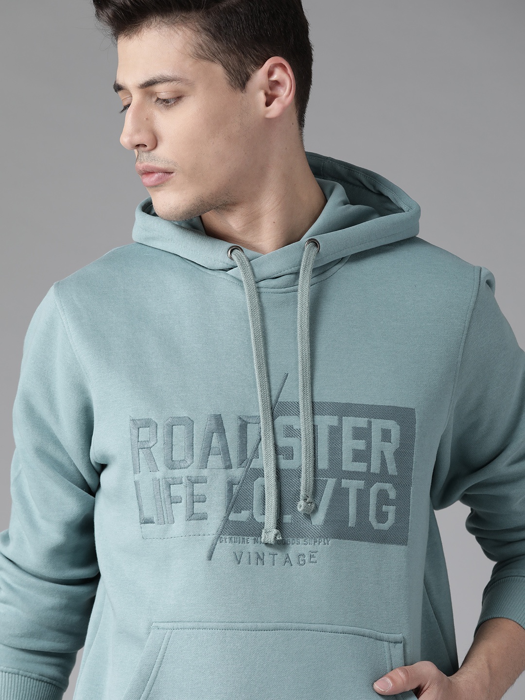 

Roadster Men Blue Embroidered Hooded Sweatshirt