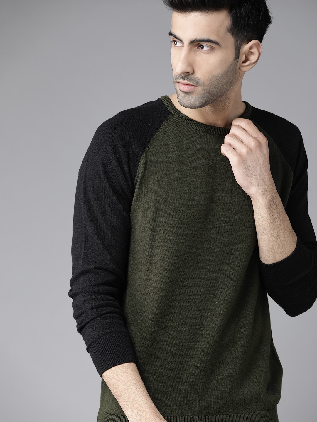 

Roadster Men Olive Green & Black Solid Pullover