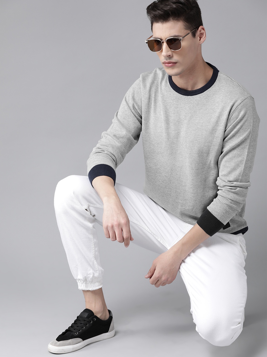 

Roadster Men Grey Melange Solid Pullover