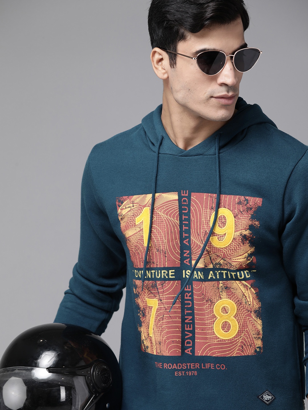 

Roadster Men Blue Printed Hooded Sweatshirt