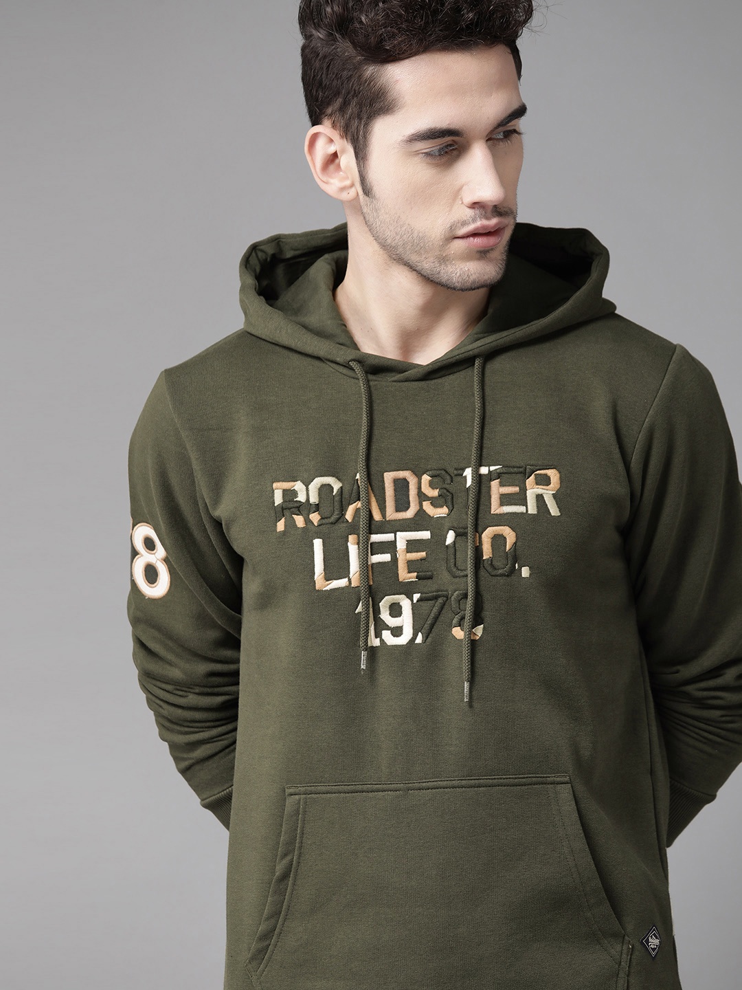 

Roadster Men Olive Green & Beige Embroidered Hooded Sweatshirt