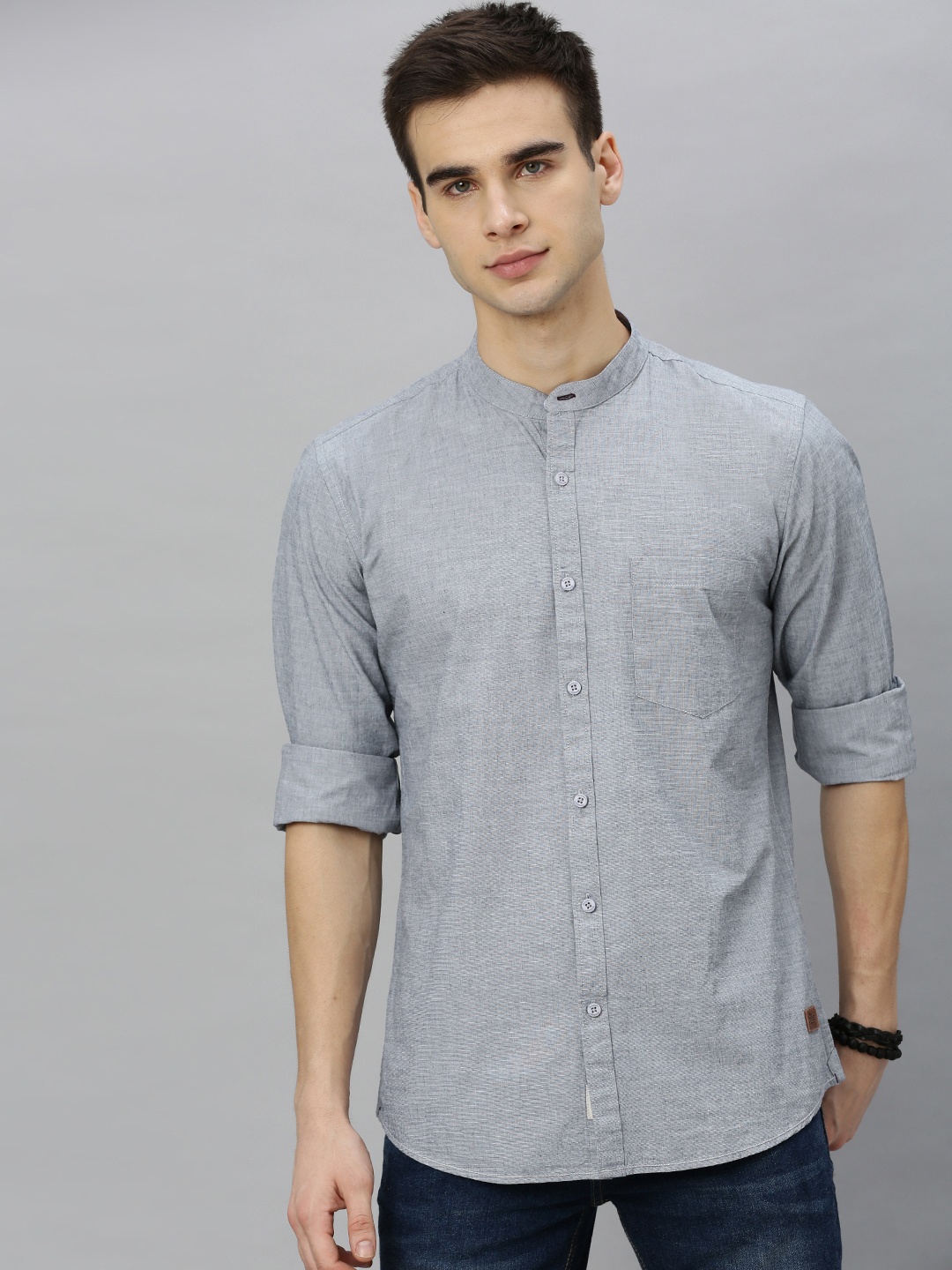 

Roadster Men Grey Regular Fit Solid Casual Shirt