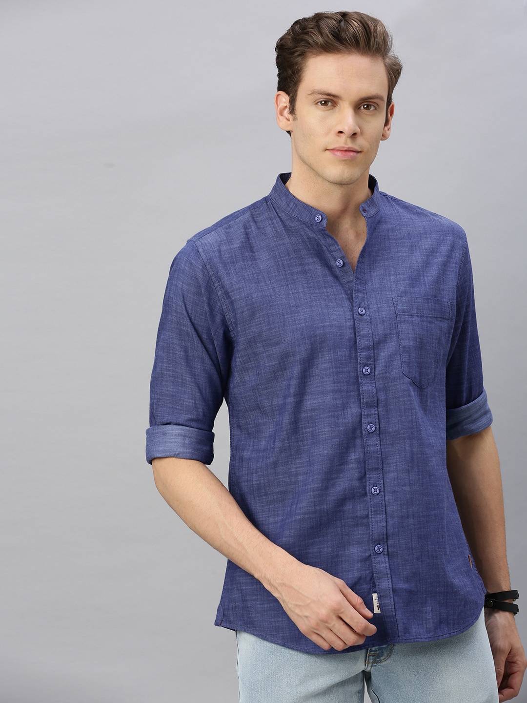

Roadster Men Blue Regular Fit Solid Casual Shirt
