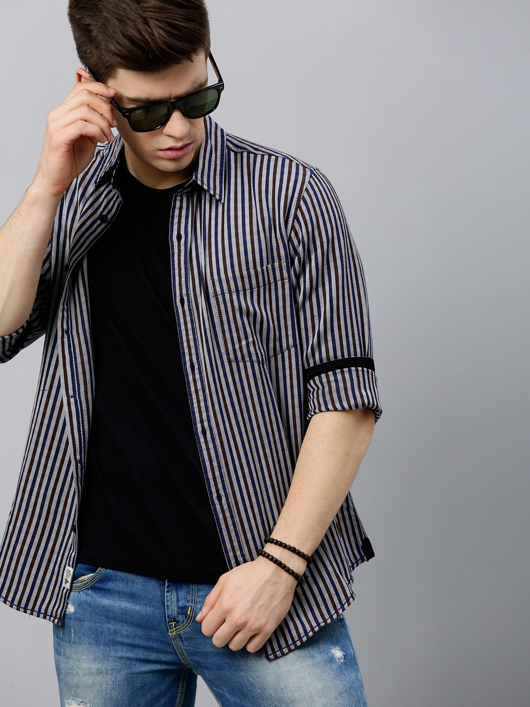 

Roadster Men Brown & White Regular Fit Striped Casual Shirt